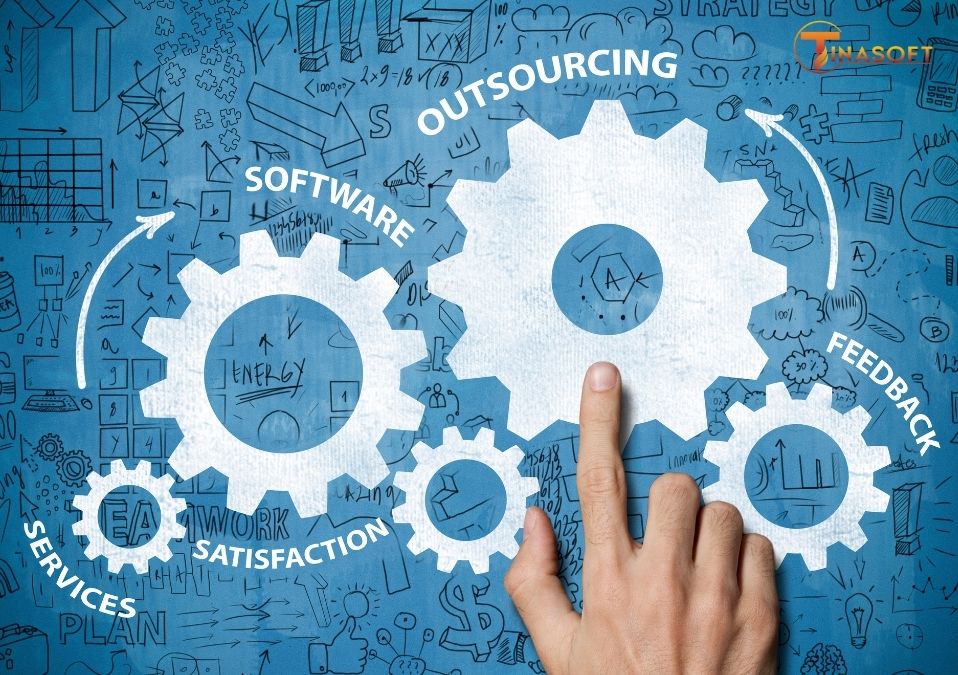 Tại Sao SMEs Nên Bắt Đầu Outsourcing Với Dự Án Nhỏ?