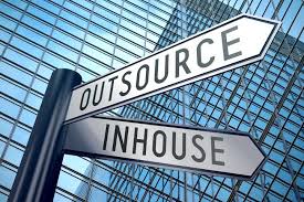 Tại Sao SMEs Nên Bắt Đầu Outsourcing Với Dự Án Nhỏ?
